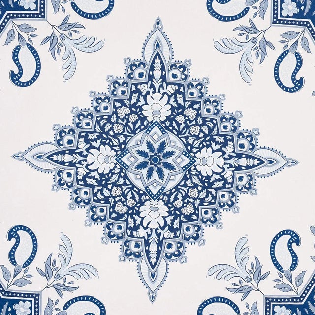 This stunning large-scale medallion wallpaper by Mark D. Sikes evokes timeless motifs from India and Turkey for a chic,...