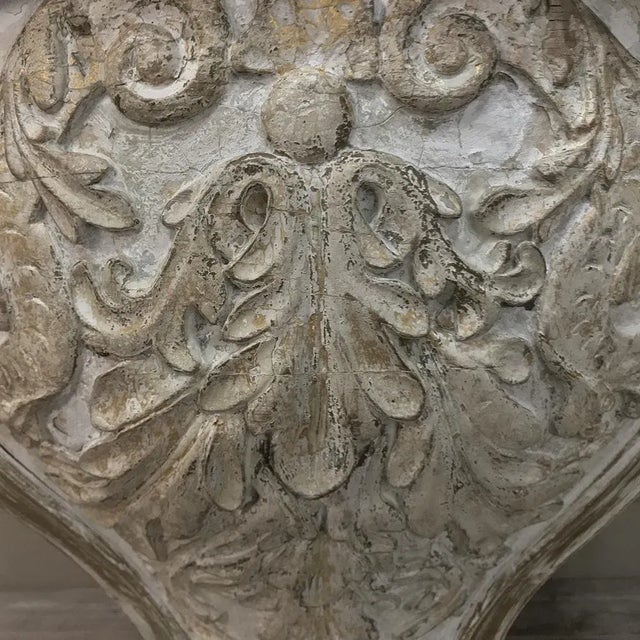 18th Century French Baroque Marble Top Painted Console ~ Pedestal For Sale In Dallas - Image 6 of 12