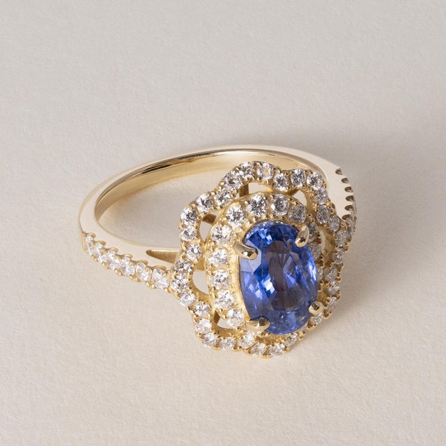 Modern 18k Gold 2.01 Carat Sapphire Oval and Diamond Floral Halo Ring, Size 6.5 For Sale - Image 3 of 6