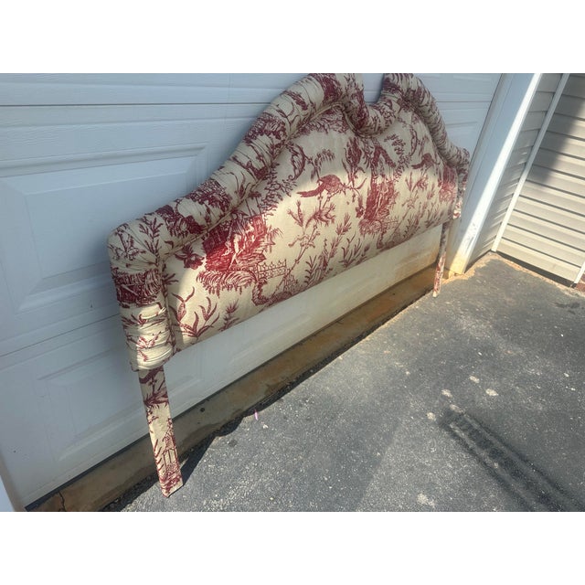 Cream Vintage French Country Toile Upholstered Headboard – King/Queen, Rolled Silhouette For Sale - Image 8 of 10