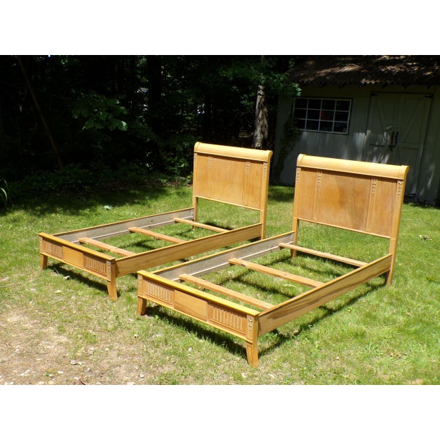Vintage Pair 1920's Neoclassical Adams Style Twin Beds For Sale - Image 13 of 16
