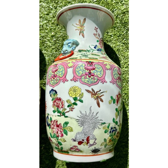 Red Pair of Antique 19th Century Rare Chinese Porcelain Vases Hand Painted Roosters, Florals & Insects For Sale - Image 8 of 18