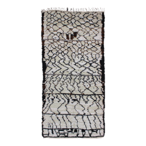 Vintage Moroccan Azilal Rug in White/Cream and Black 4'6"x9'9"
