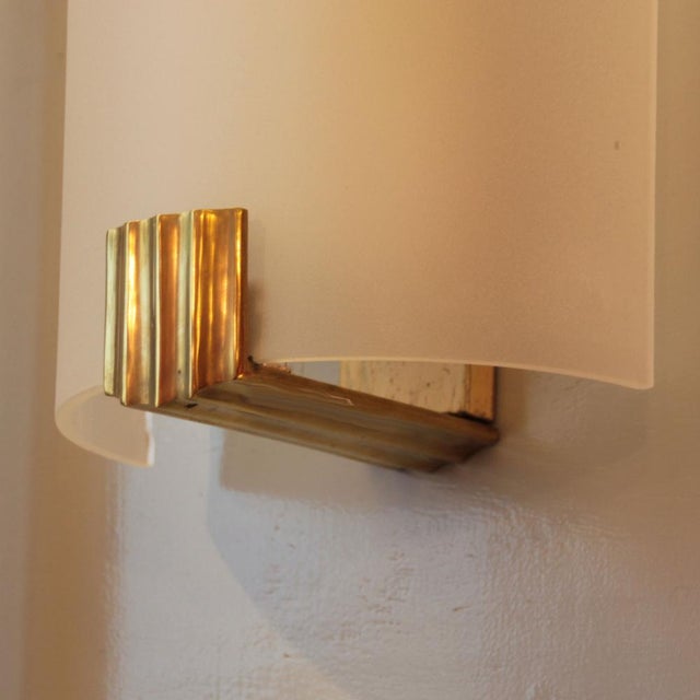 Vintage French Art Deco Brass Sconce, 1930s For Sale - Image 3 of 11