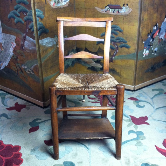 These rush chairs are a great versatile size! Great for gathering in modest sized spaces. Lovely rich wood and a nice bit...