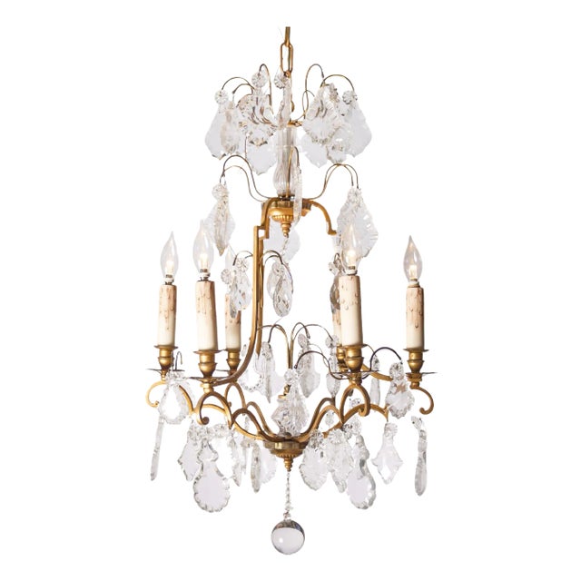 French Six-Light 1890s Crystal Chandelier with Brass Armature and Pendeloques For Sale