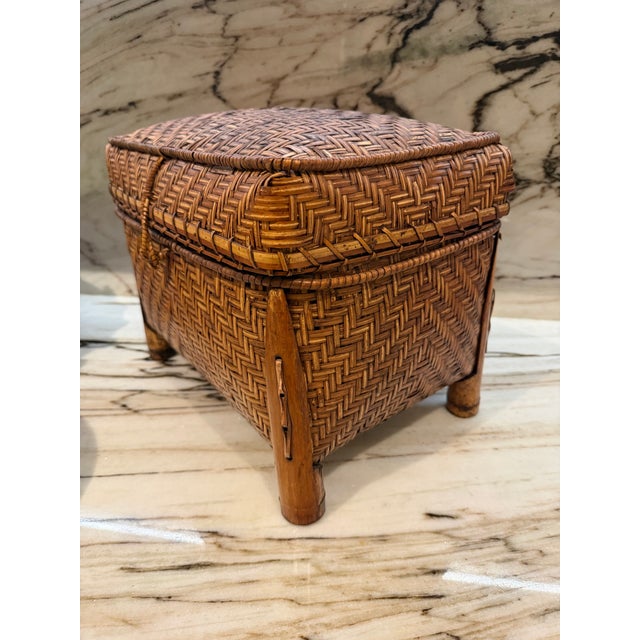 Antique style Asian woven bamboo chest/box with legs and fitted lid. A beautifully crafted, hand-woven bamboo storage box...