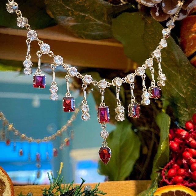 1910s Antique Silver Gilt Zircon Garnet Necklace For Sale - Image 4 of 7