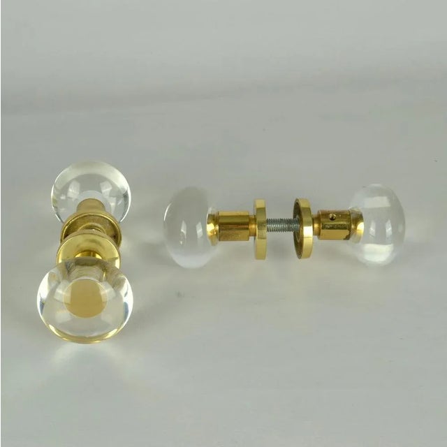 Double Round Push and Pull Door Knobs in Acrylic and Brass, Set of 2 For Sale - Image 6 of 8