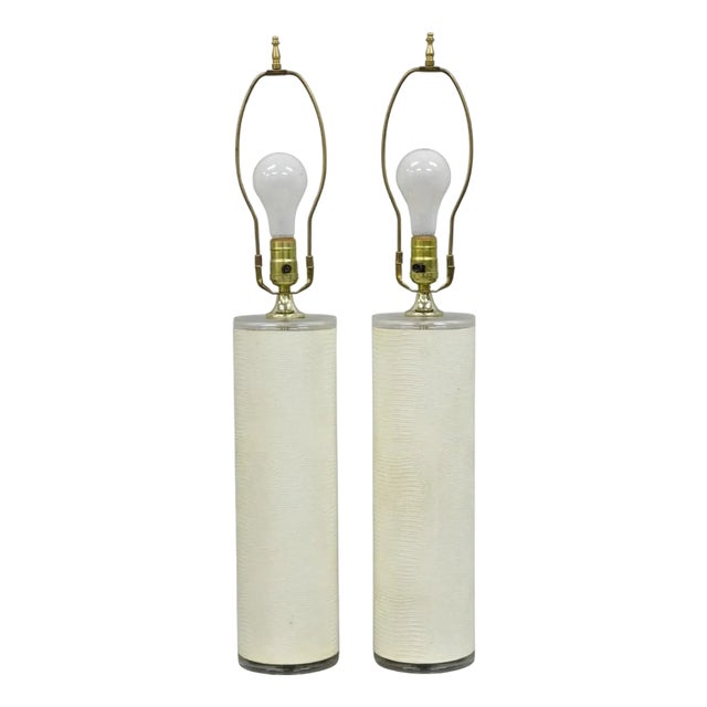 Vintage Hollywood Regency White Faux Alligator Embossed Cylinder Table Lamp Pair For Sale