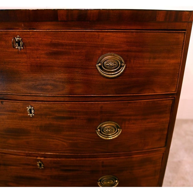 English George III Sheraton Chest of Drawers in Mahogany, 1810s For Sale - Image 9 of 10
