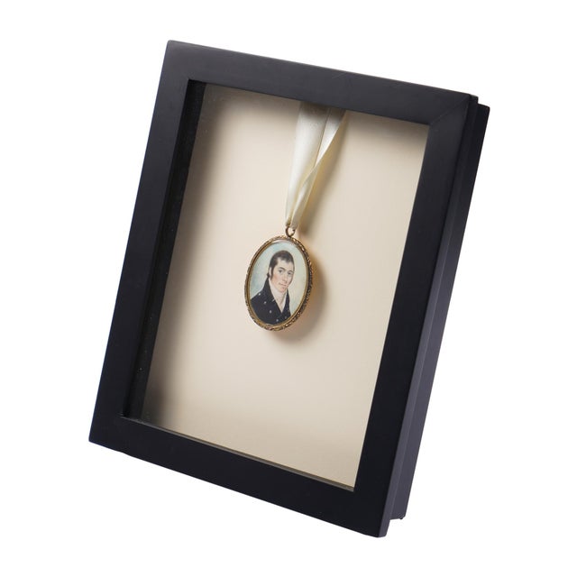 New England Bone Portrait Miniature of a Gentleman in Shadowbox Frame, C. 1810 For Sale - Image 4 of 6