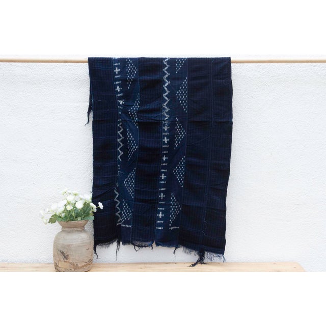 This exceptional Malian mudcloth, or bogolanfini, offer a rare glimpse into West African textile traditions. Handwoven and...