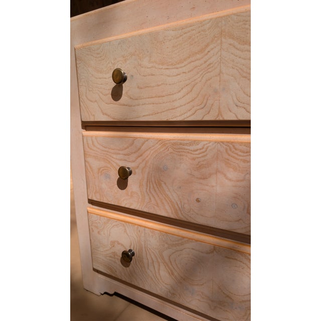 Vintage Hekman Blond 3-Drawer Bedside Chest With Bookmatched Figured Veneer For Sale - Image 17 of 18