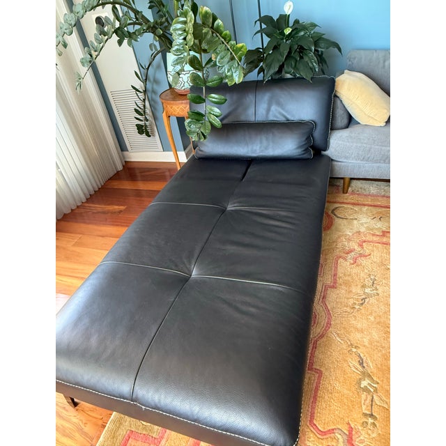 2020s Leather Chaise Lounge by Roche Bobois For Sale - Image 5 of 8
