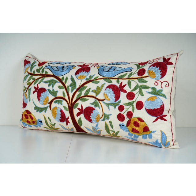Uzbek Suzani Pillow Cover Elevate your home decor with our Turkish Suzani Pillow Cover, featuring exquisite vintage Uzbek...
