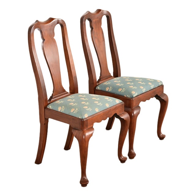 Henkel Harris Queen Anne Solid Cherry Wood Side Chairs or Dining Chairs, Pair For Sale
