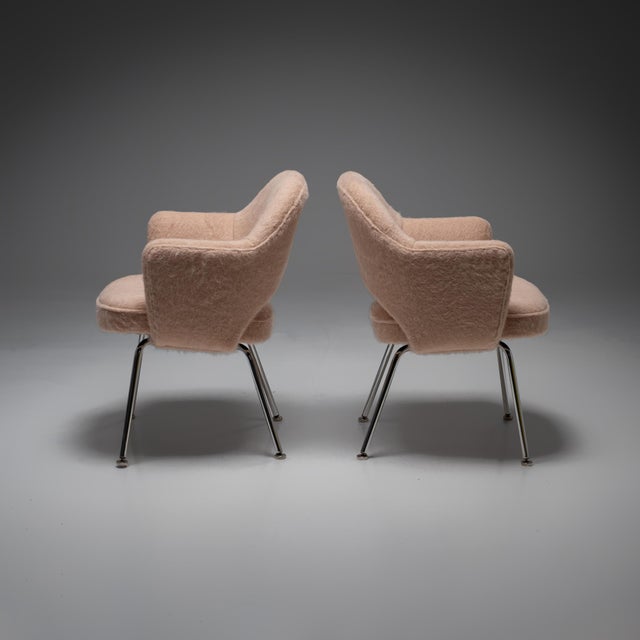 1980s Model 71 Dining Chair in Pink by Eero Saarinen for Knoll, 1980s, Set of 2 For Sale - Image 5 of 13