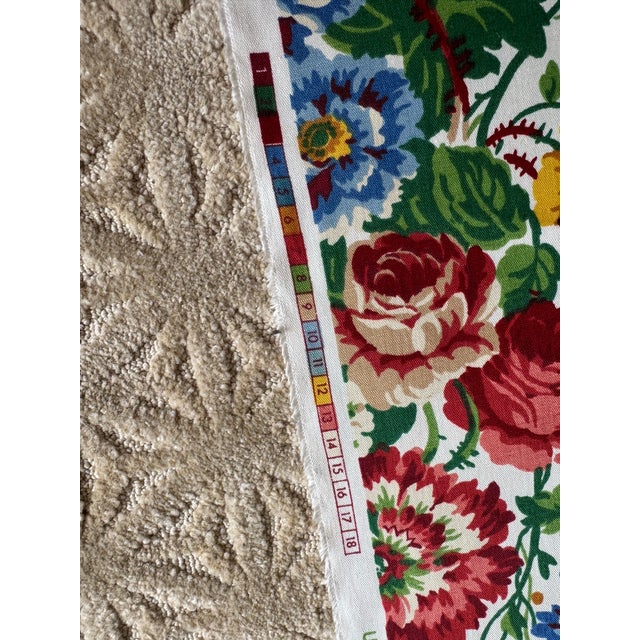 Late 20th Century Schumacher “Somptueux” Floral Cotton Fabric – 5.5 Yards Designer Drapery Upholstery Textile For Sale - Image 5 of 5