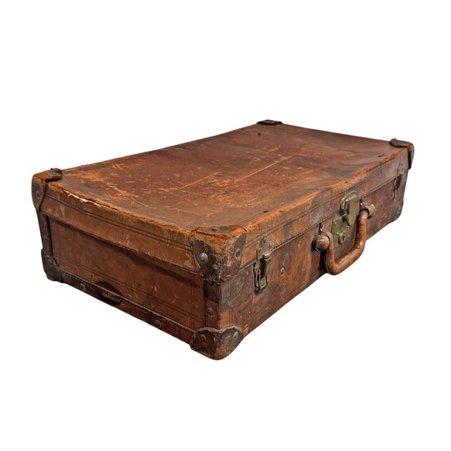19th Century English Leather Suitcase For Sale In Chicago - Image 6 of 10