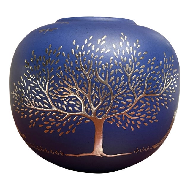 Emilia Castillo 1993 Plata Pura Cobalt Blue Porcelain & Pure Silver Overlay 6” Wildlife Vase. For Sale