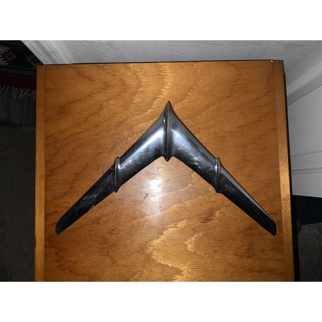 Vintage 1955-1956 Pontiac Chieftain Star Chief Chrome “Jet-Wing” Hood Ornament- Mid-Century Space Age Automobilia For Sale - Image 4 of 4