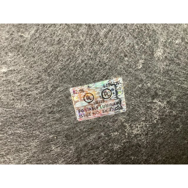 1950s Mid-Century Modern Luminaire Resin and Chrome Table Lamp For Sale - Image 9 of 10