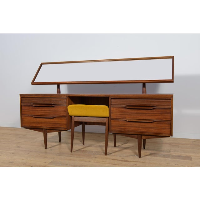 Mid-Century Dressing Table and Stool from White and Newton, United Knigdom, 1960s, Set of 2 For Sale - Image 4 of 18