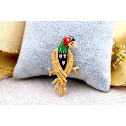 Metal Gold Parrot-Shaped Brooch with Diamonds For Sale - Image 7 of 8