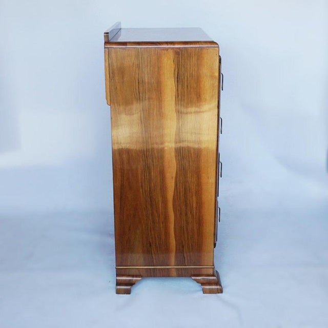 1930s Vintage Chest of Drawers in Walnut, 1930s For Sale - Image 5 of 9