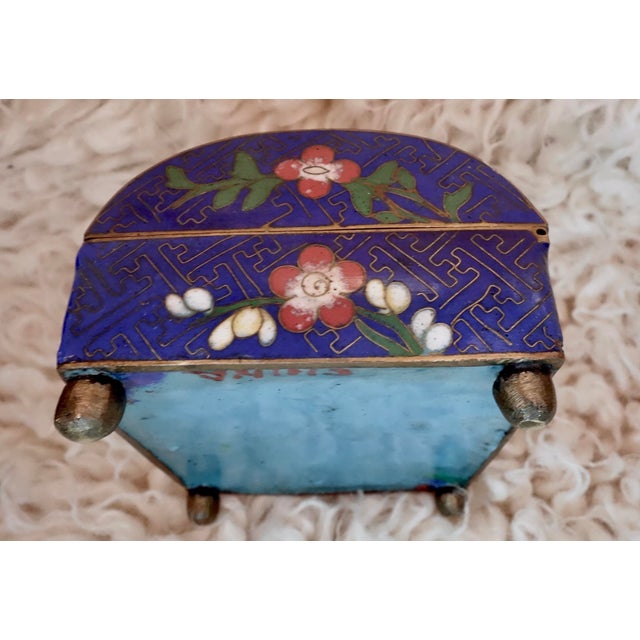 1900 - 1909 1900s Cloisonne Hinged Trinket Box, China For Sale - Image 5 of 7