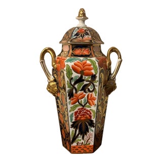 Antique Early 19th Century English Regency Coalport Porcelain Covered Vase in an Imari Palette For Sale