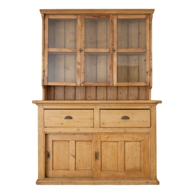 Antique English Pine Kitchen Dresser (Hutch) - Circa 1905 For Sale