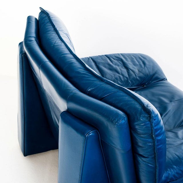 Set of Vintage Blue Leather Armchair and Ottoman by Nicoletti Salotti for Avanti, Italy, 1980s For Sale - Image 18 of 18