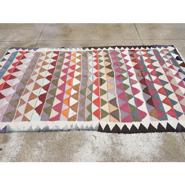 Galerie Shabab Collection Mid-20th Century Persian Flatweave Kilim Rug For Sale In New York - Image 6 of 10