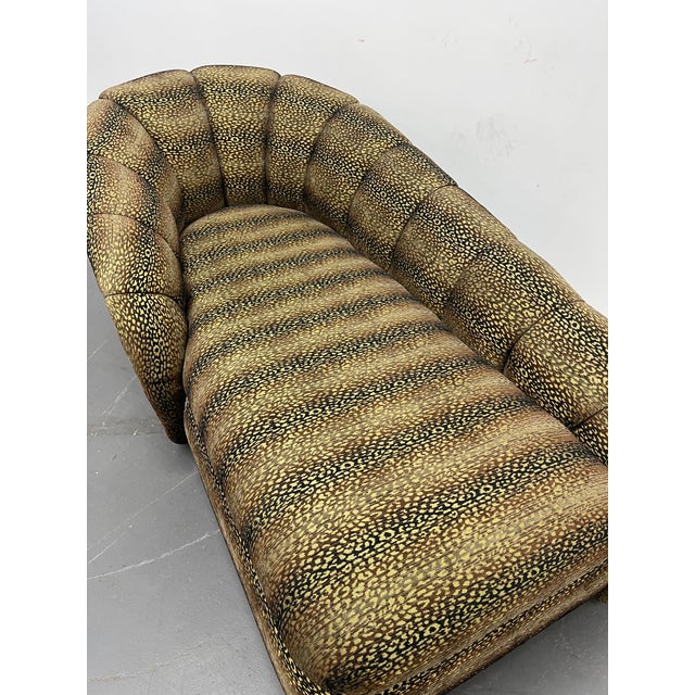 Vintage Vladimir Kagan Styled Post Modern Scallop Chaise Lounge For Sale In Baltimore - Image 6 of 10