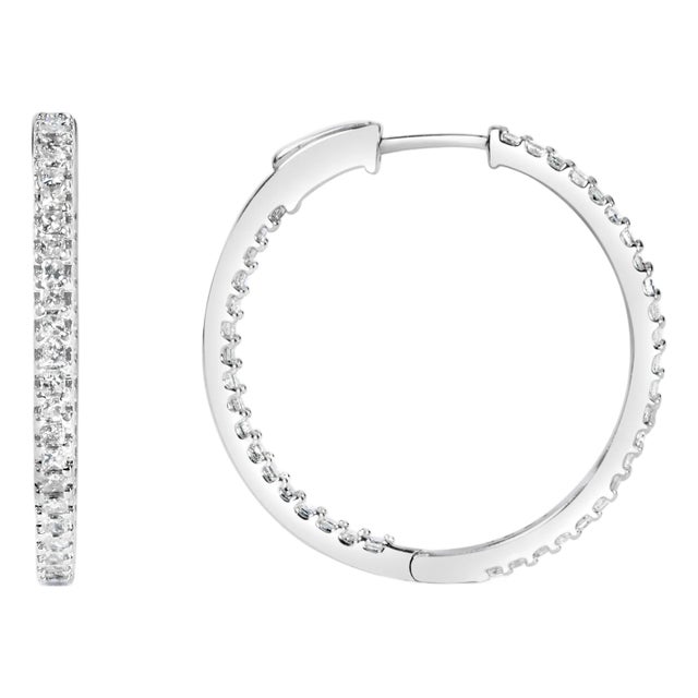 14K White Gold 1.0 Cttw Princess Diamond Inside Out Hoop Earrings (H-I Color, I1-I2 Clarity) - 23 MM For Sale