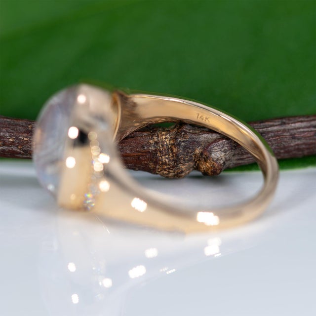 5.8Ct Rainbow Moonstone Cabochon Ring With Earth-Mined Diamonds: Solid 14k Gold, Size 6.75 For Sale - Image 9 of 9