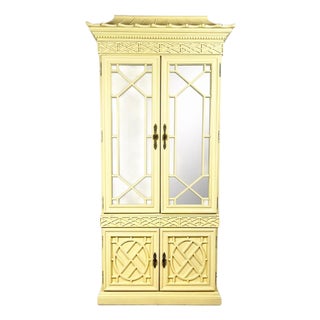 Vintage Chinoiserie Chinese Chippendale Pagoda Cabinet For Sale