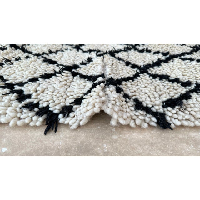 1980s Beni Ourain Vintage Runner Rug - 2'9" X 8'7" Ft For Sale - Image 5 of 10