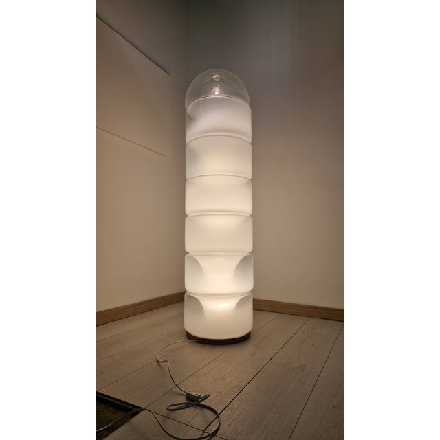 Metal LT316 Sfumata Totem Floor Lamp in Sfumate Murano Glass, Brass and Metal by Carlo Nason for AV Mazzega, 1980s For Sale - Image 7 of 17