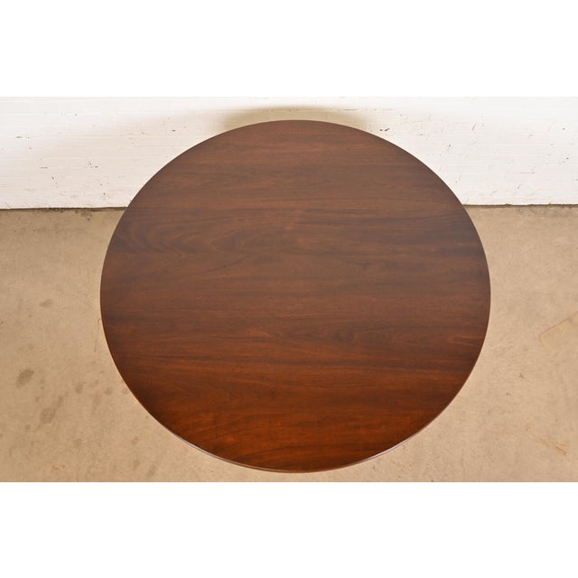 2000 - 2009 Stickley Georgian Mahogany Pedestal Dining Table or Breakfast Table, Newly Refinished For Sale - Image 5 of 8