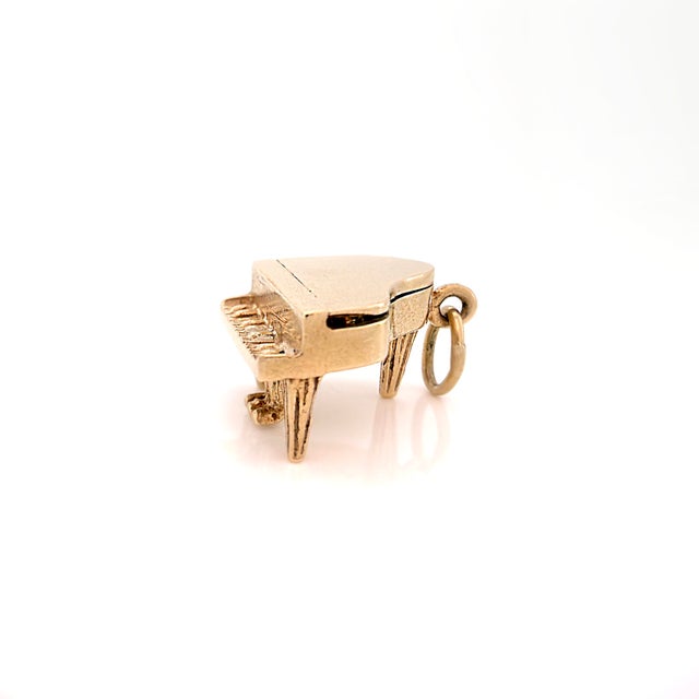 Vintage 1950s 14k Articulating Pianoforte Charm, Piano Pendant For Sale In Los Angeles - Image 6 of 15