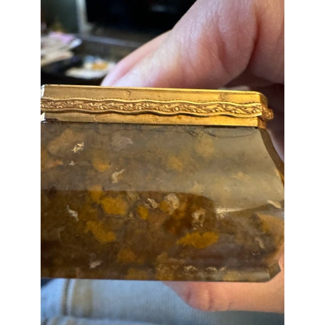 19th Century A Gold Mounted Moss Agate Snuff Box For Sale - Image 11 of 12
