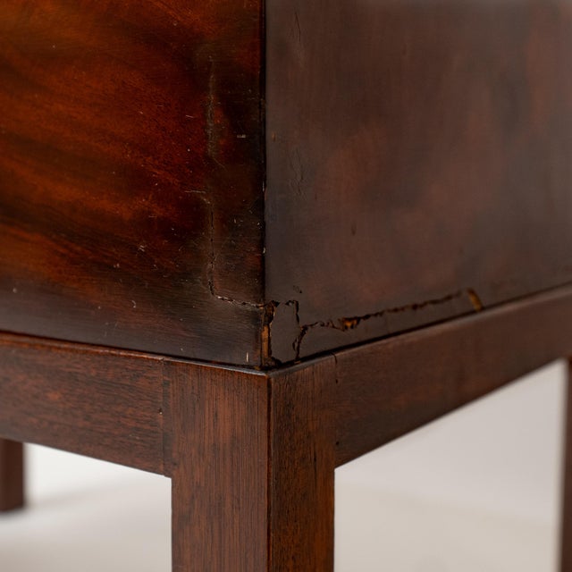 Early 19th Century Mahogany Cellarette or Document Chest on Stand For Sale - Image 11 of 17