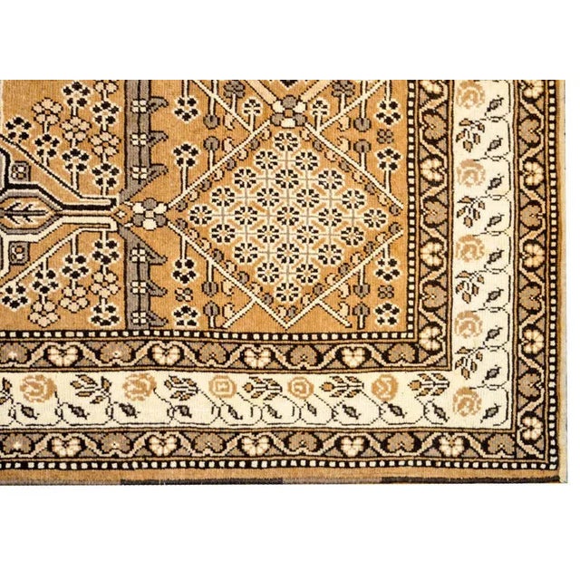 Early 20th Century Bakhtiari Rug For Sale - Image 4 of 6