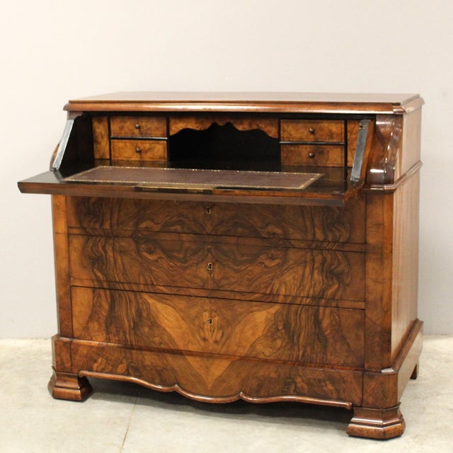 Antique Secretaire in Walnut, 1800s For Sale - Image 3 of 14