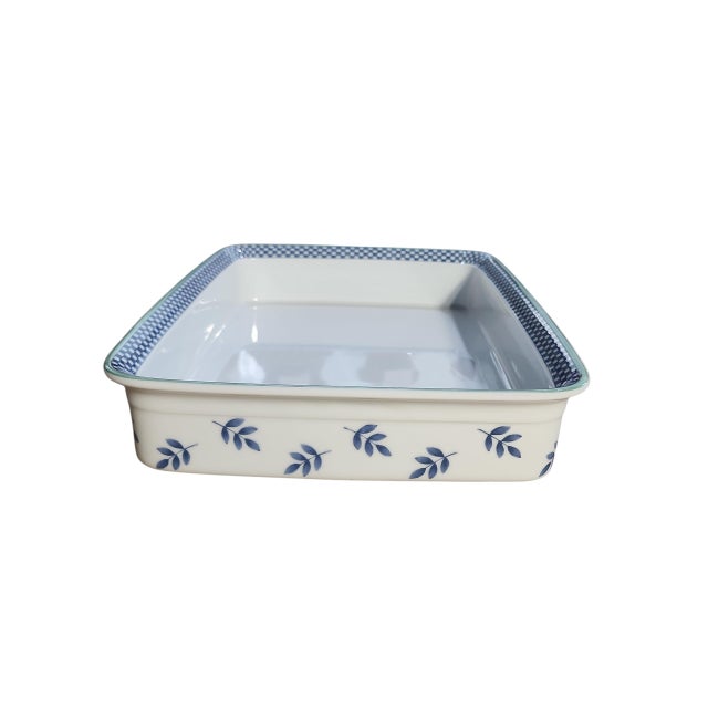 Excellent condition vintage Villeroy & Boch large casserole serving dish, from Switch3 collection in Gallo design. Lovely...