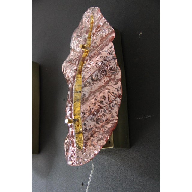 Pink and Gold Murano Glass Wall Sconces in the Shape of Leaves, 2000s, Set of 2 For Sale - Image 6 of 12