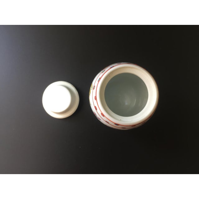 Vintage Chinese Jingdezhen Porcelain Lidded Ginger Jar Miniature For Sale In Las Vegas - Image 6 of 9